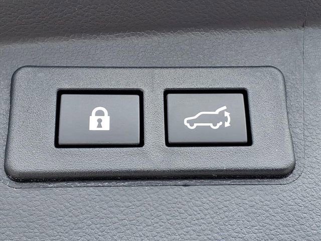 Certified 2025 Subaru Outback Touring XT w/ Popular Package #2 image 9