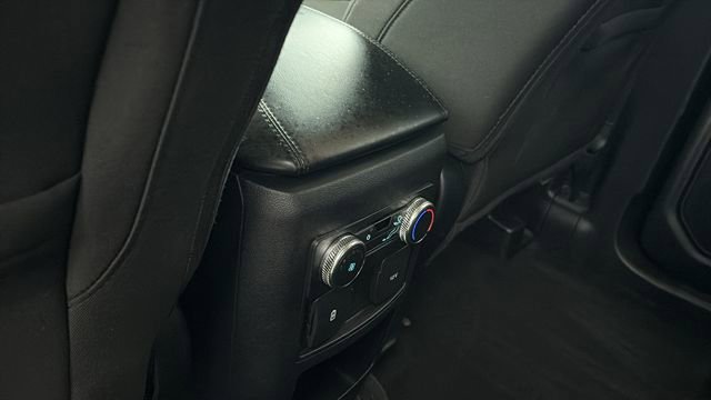 Used 2021 Ford Explorer XLT image 22