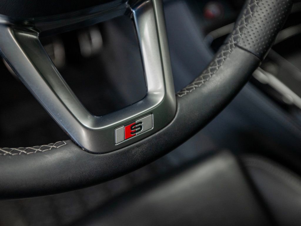 Used 2024 Audi SQ5 Prestige AWD/4WD image 18