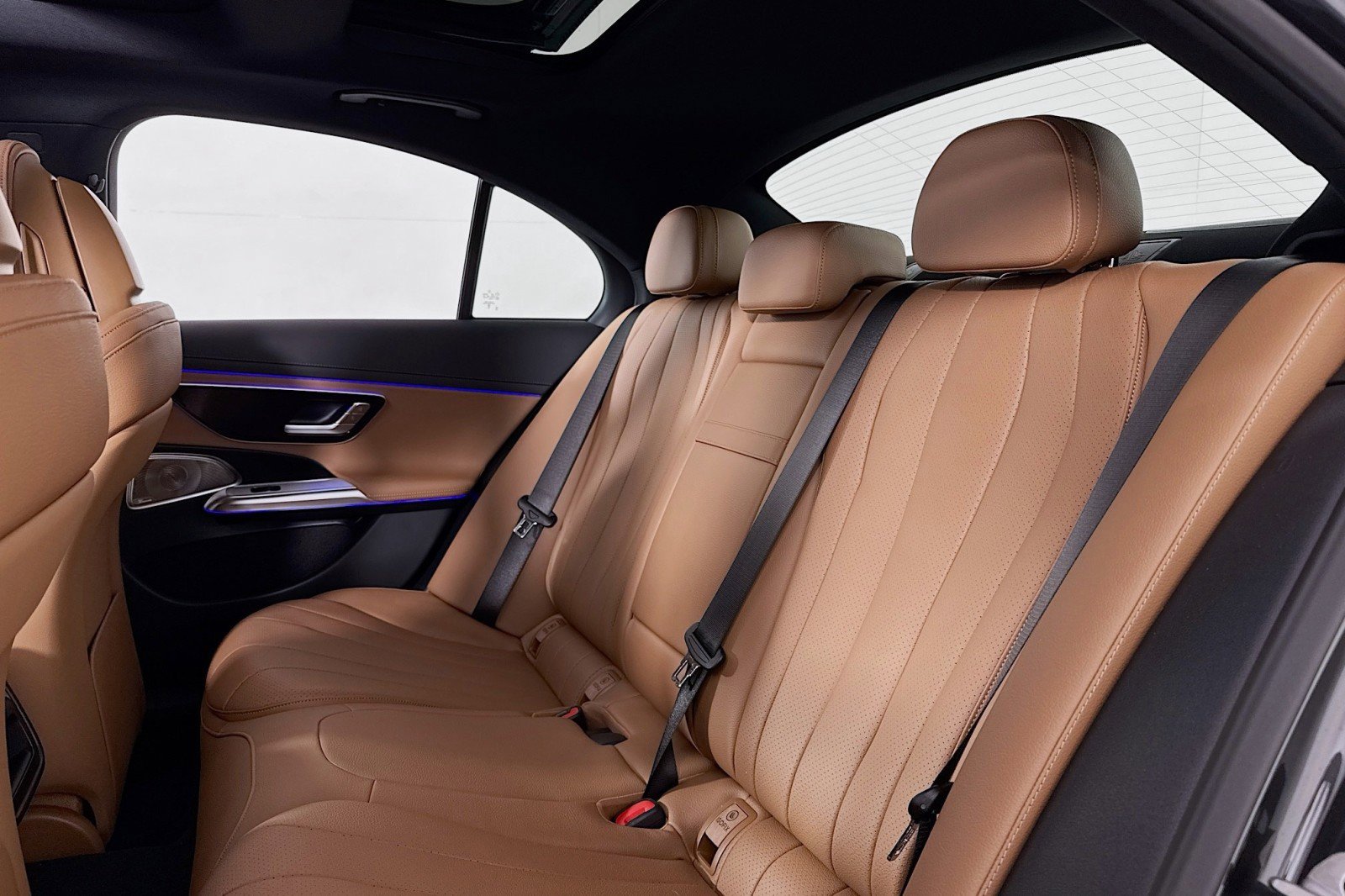 New 2026 Mercedes-Benz E 350 4MATIC Sedan image 7