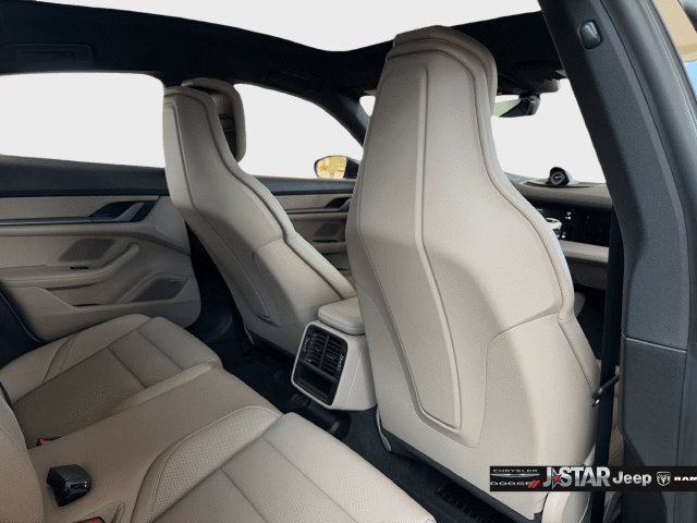 Used 2025 Porsche Taycan 4S AWD/4WD image 31