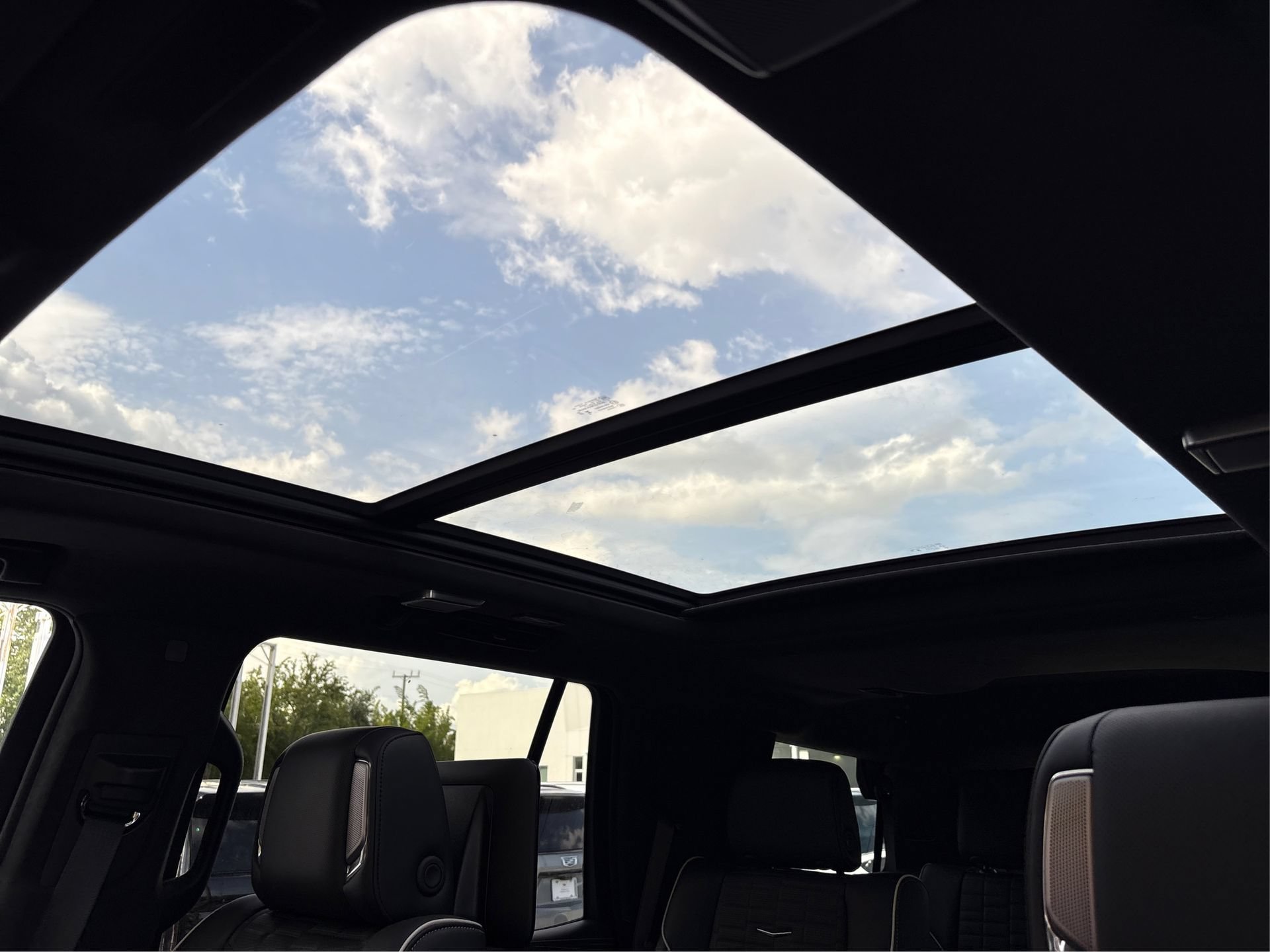 New 2026 Cadillac Escalade Platinum Sport AWD/4WD image 34