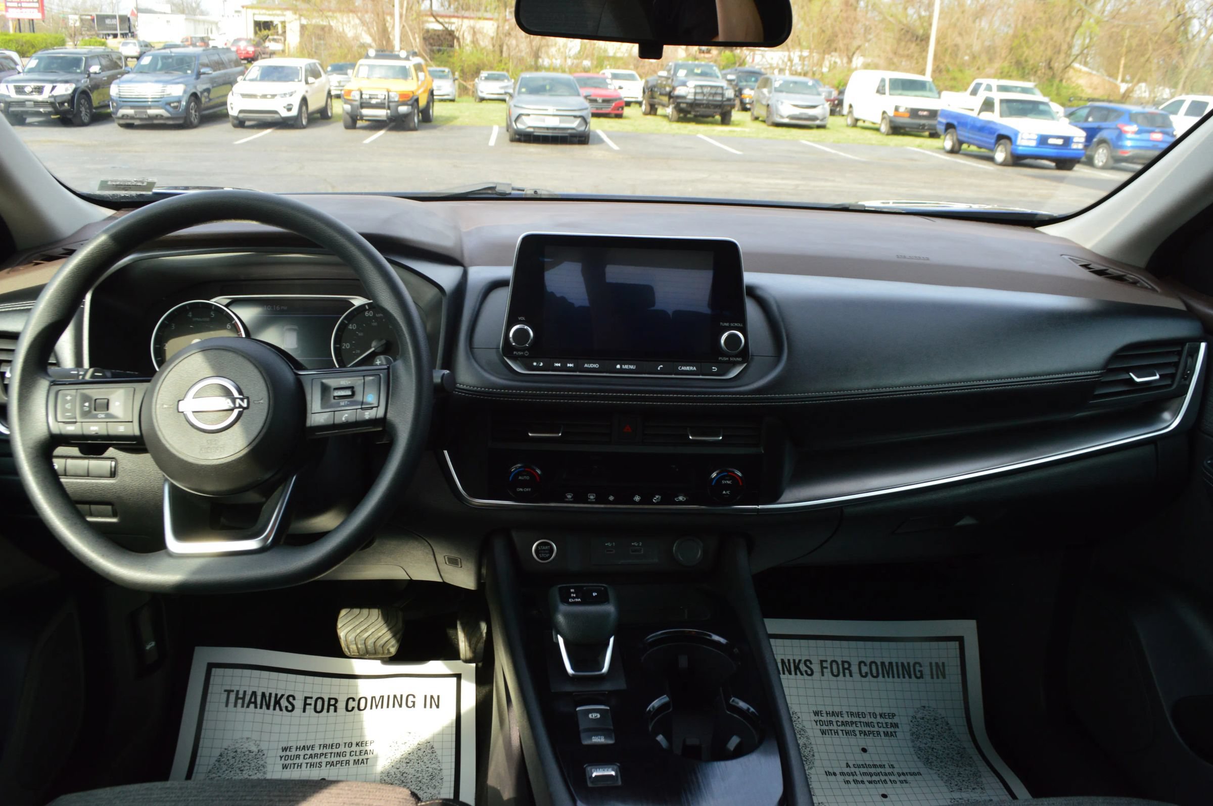 Used 2023 Nissan Rogue SV FWD image 17