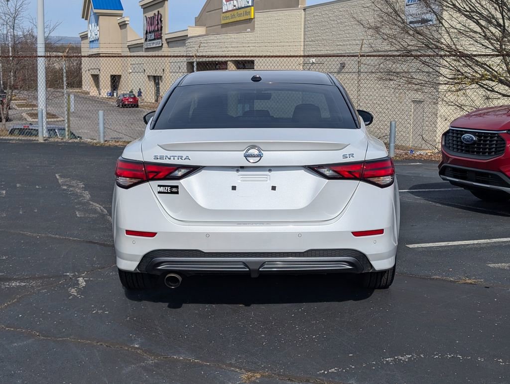 Used 2023 Nissan Sentra SR w/ SR Premium Package image 8