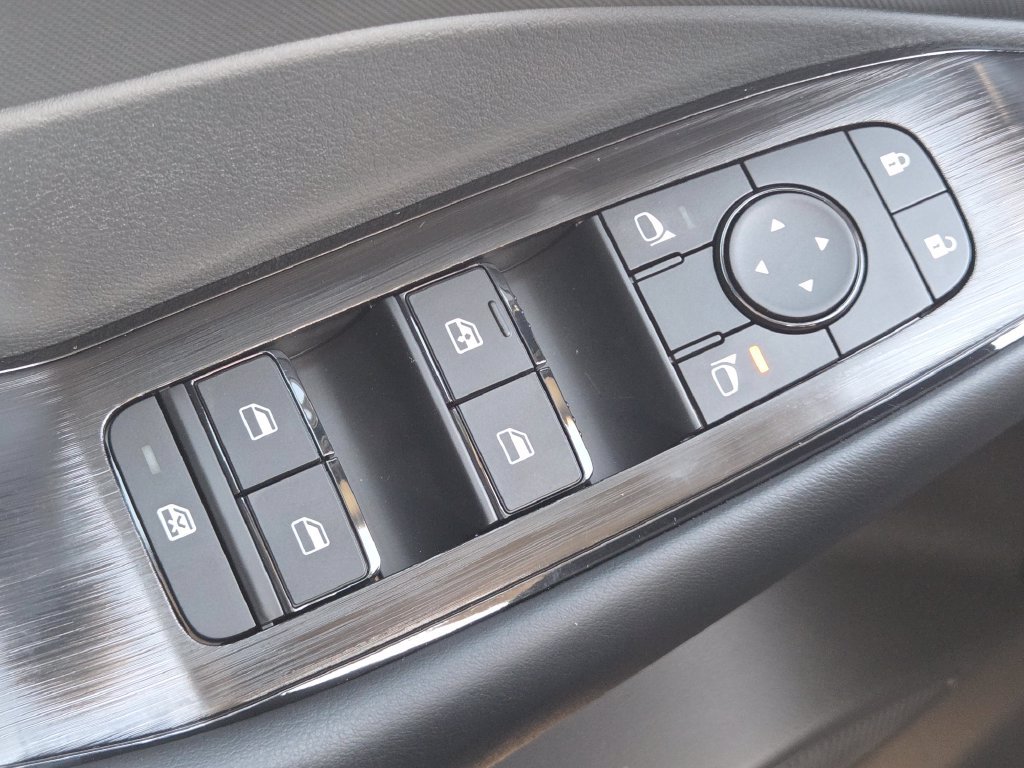 New 2026 Nissan Rogue S FWD image 7