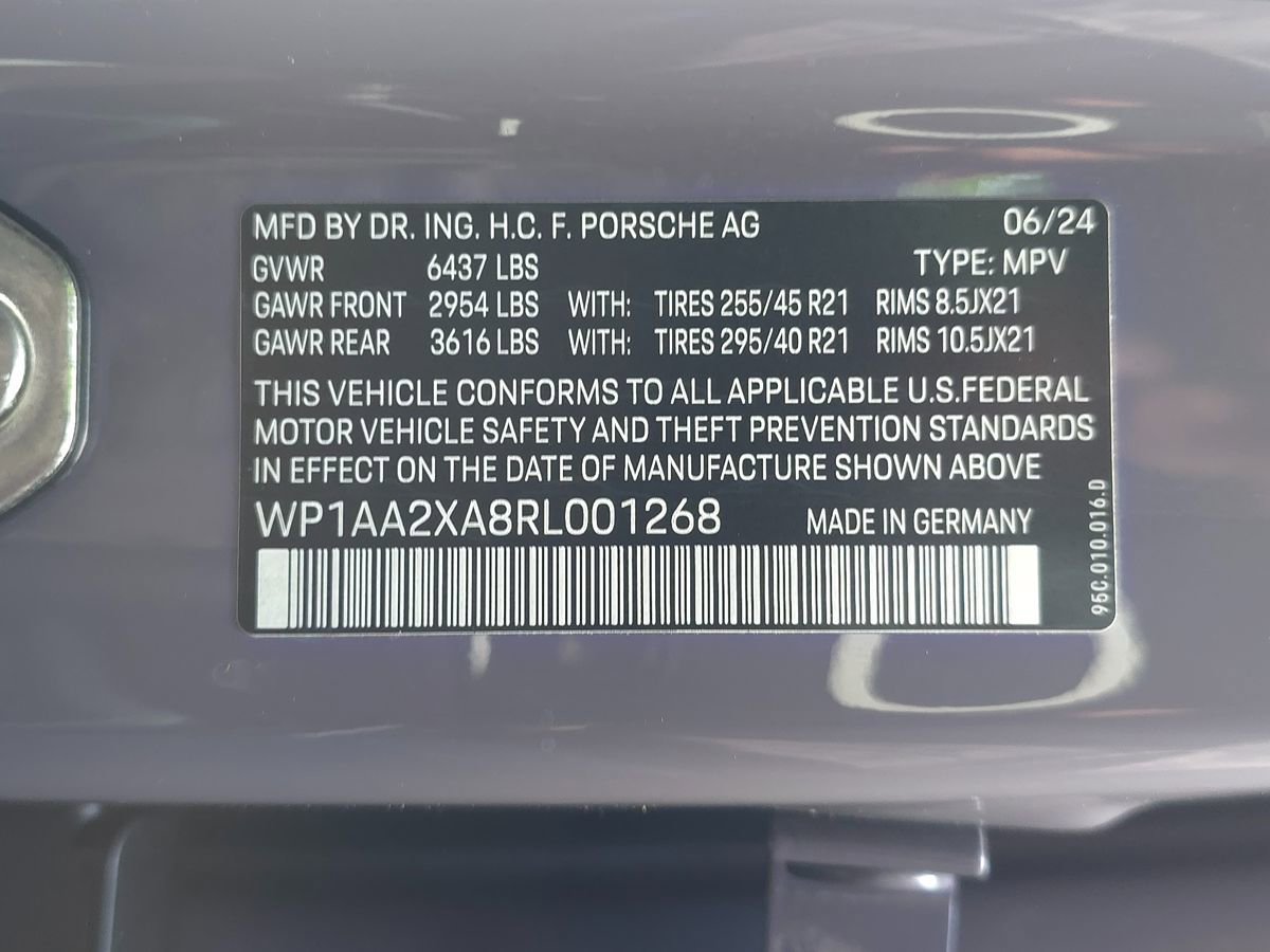 Used 2024 Porsche Macan 4 Electric AWD/4WD image 64