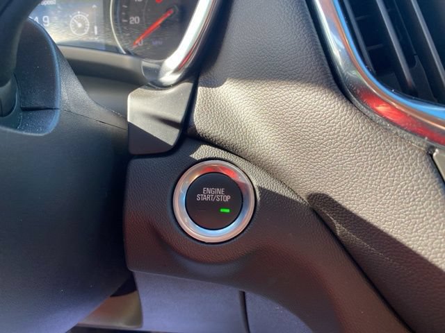 Used 2024 Chevrolet Equinox LT FWD image 16