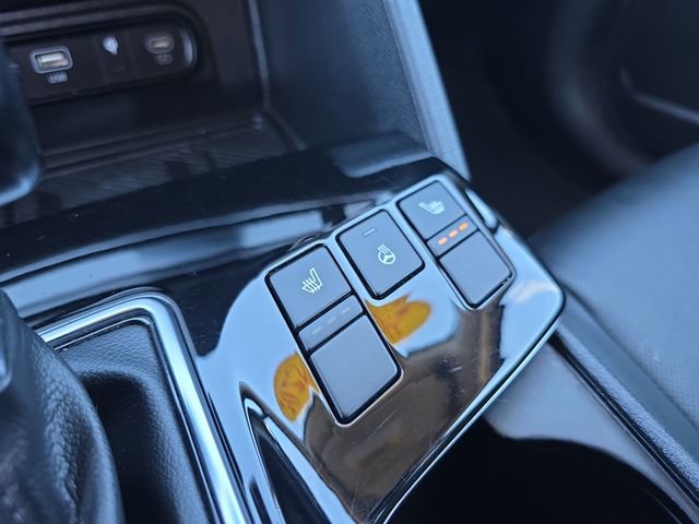 Used 2023 Kia Sportage EX image 32