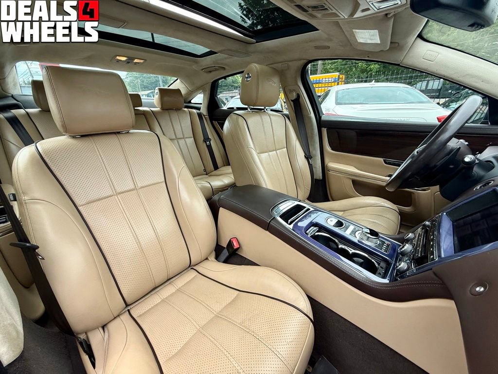 Used 2013 Jaguar XJ L Portfolio AWD/4WD image 29