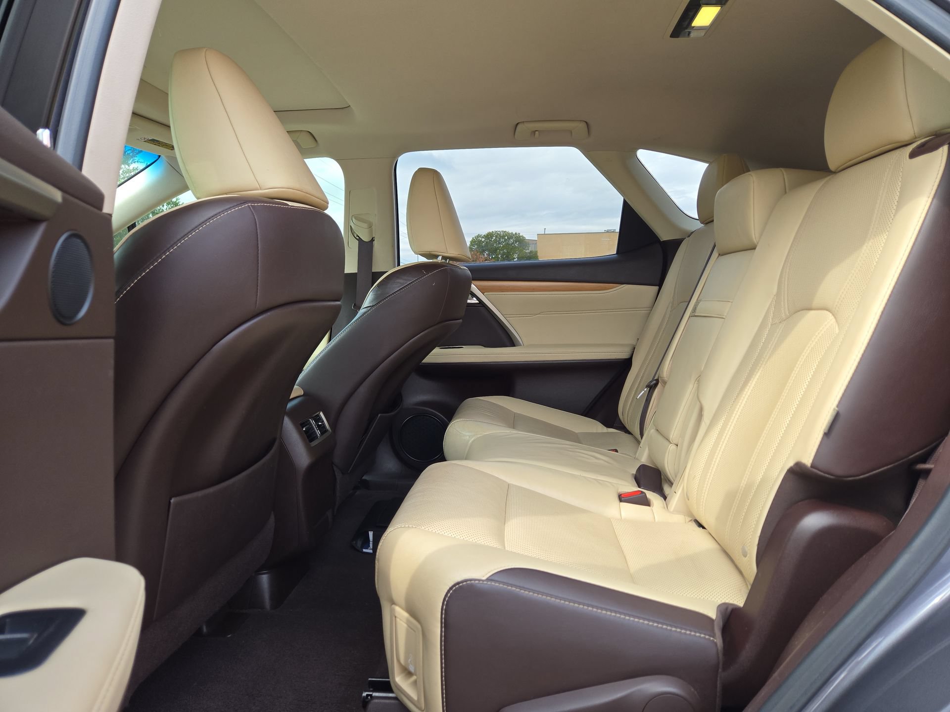 Used 2018 Lexus RX 350L FWD w/ Premium Package image 13