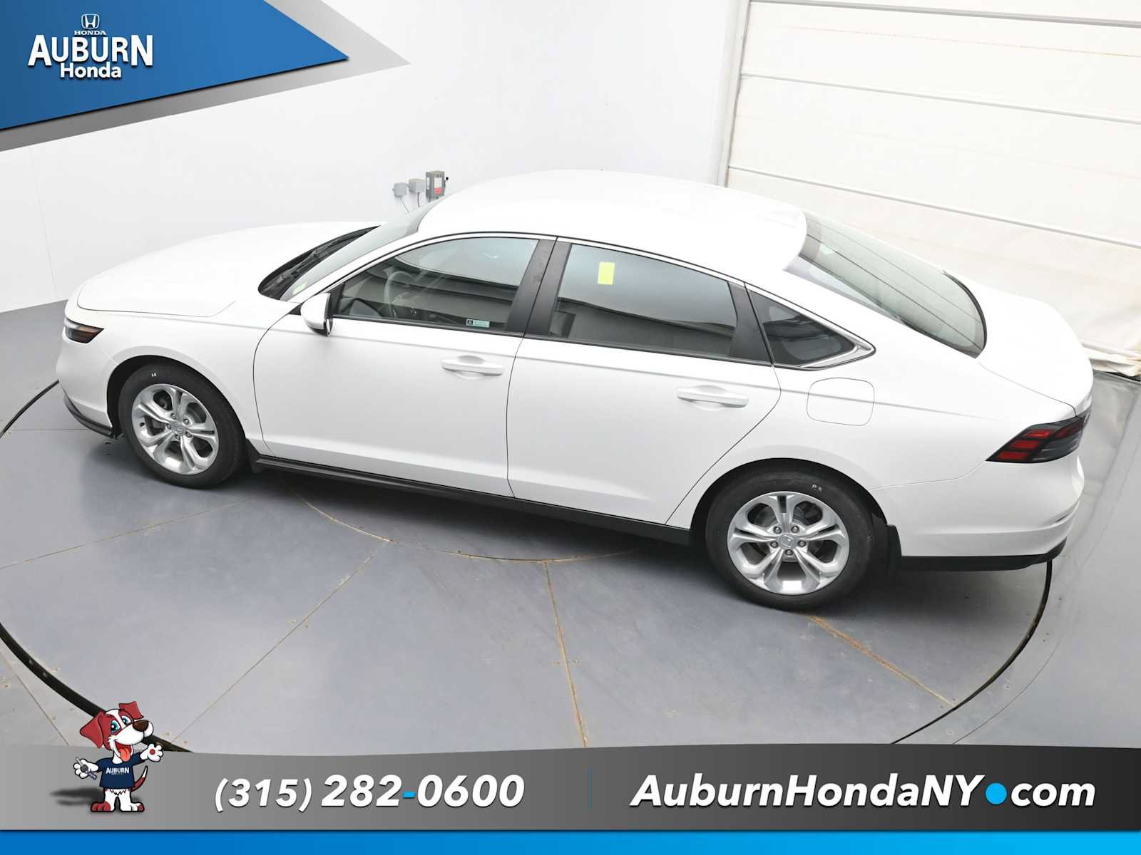 Used 2023 Honda Accord LX image 34