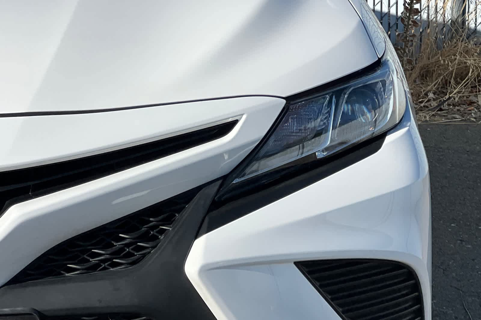 Used 2019 Toyota Camry SE w/ Audio Package FWD image 14