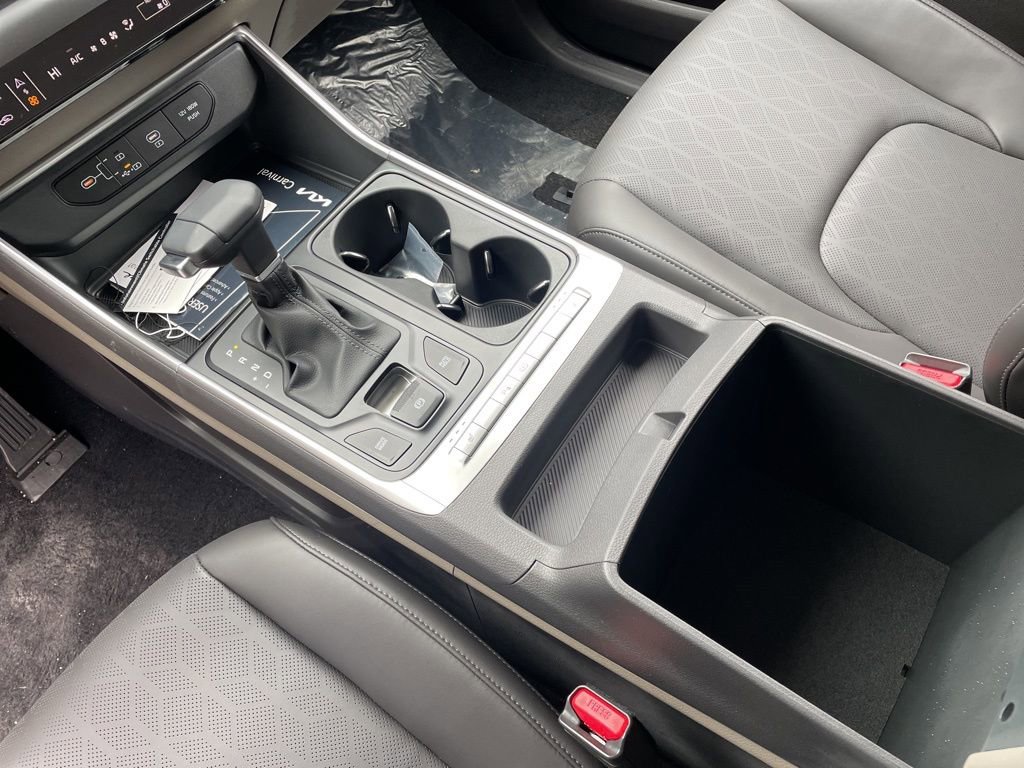 New 2026 Kia Carnival image 9