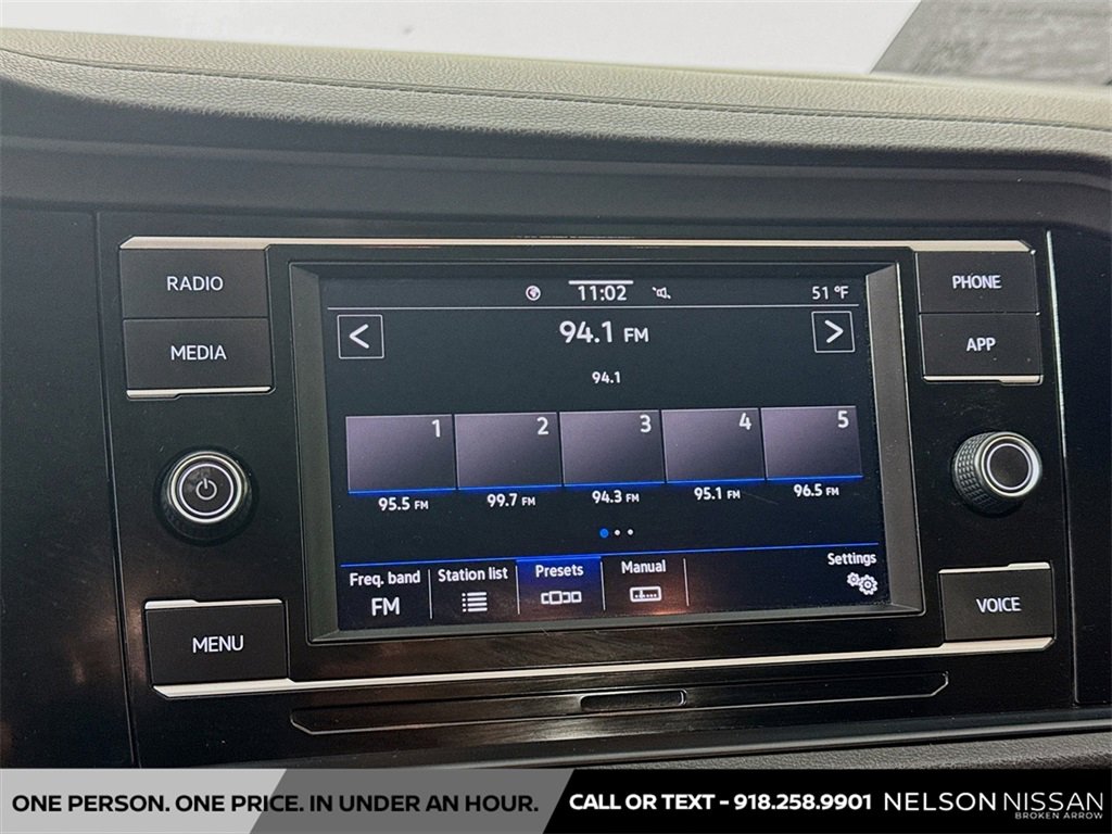 Used 2020 Volkswagen Jetta SE w/ SE Cold Weather Package image 14