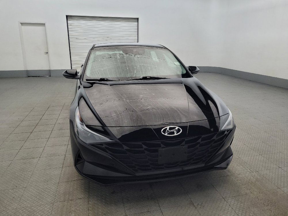 Used 2023 Hyundai Elantra SE FWD image 14