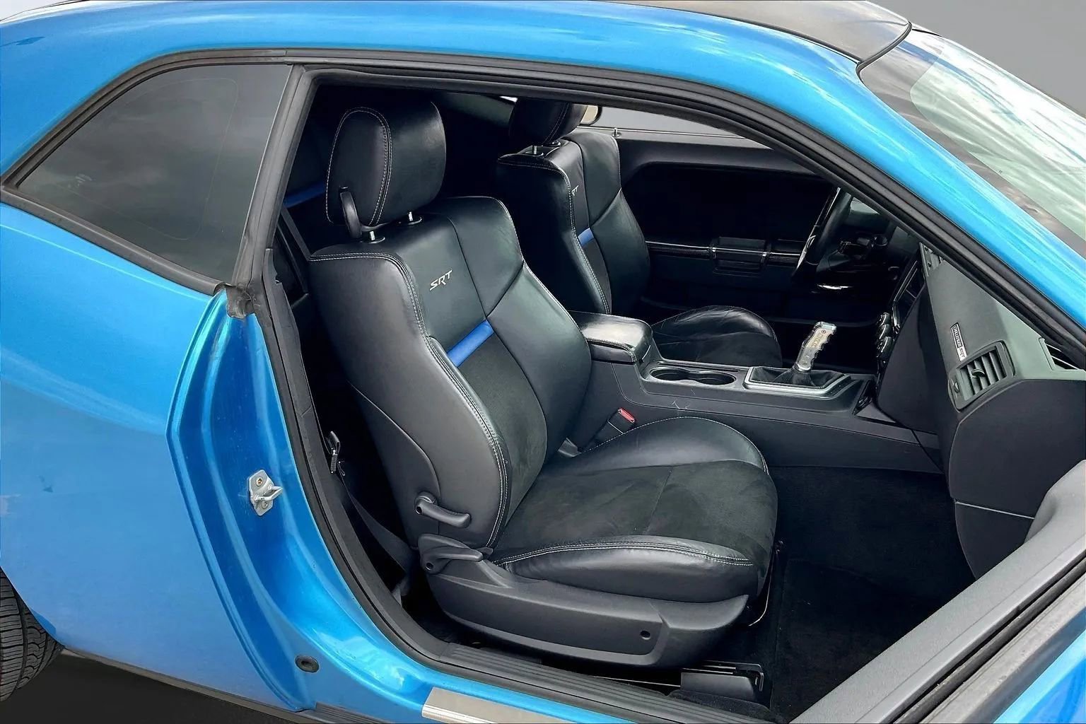 Used 2010 Dodge Challenger SRT8 w/ SRT Option Group II RWD image 29