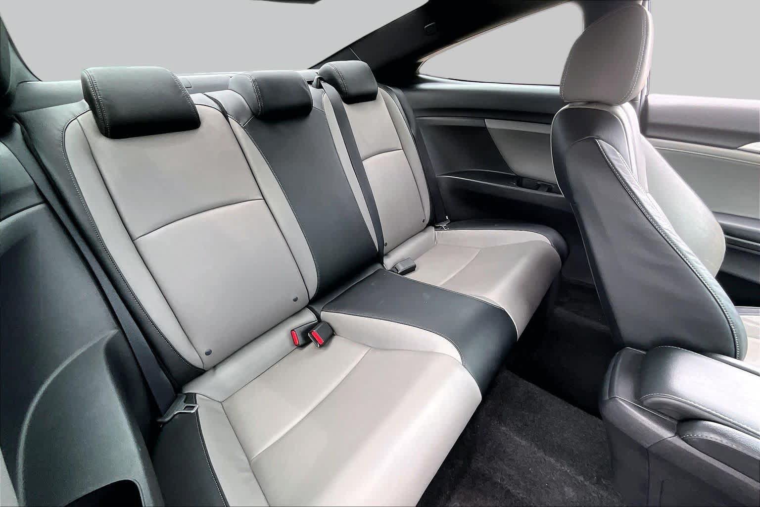 Used 2018 Honda Civic EX-L image 17