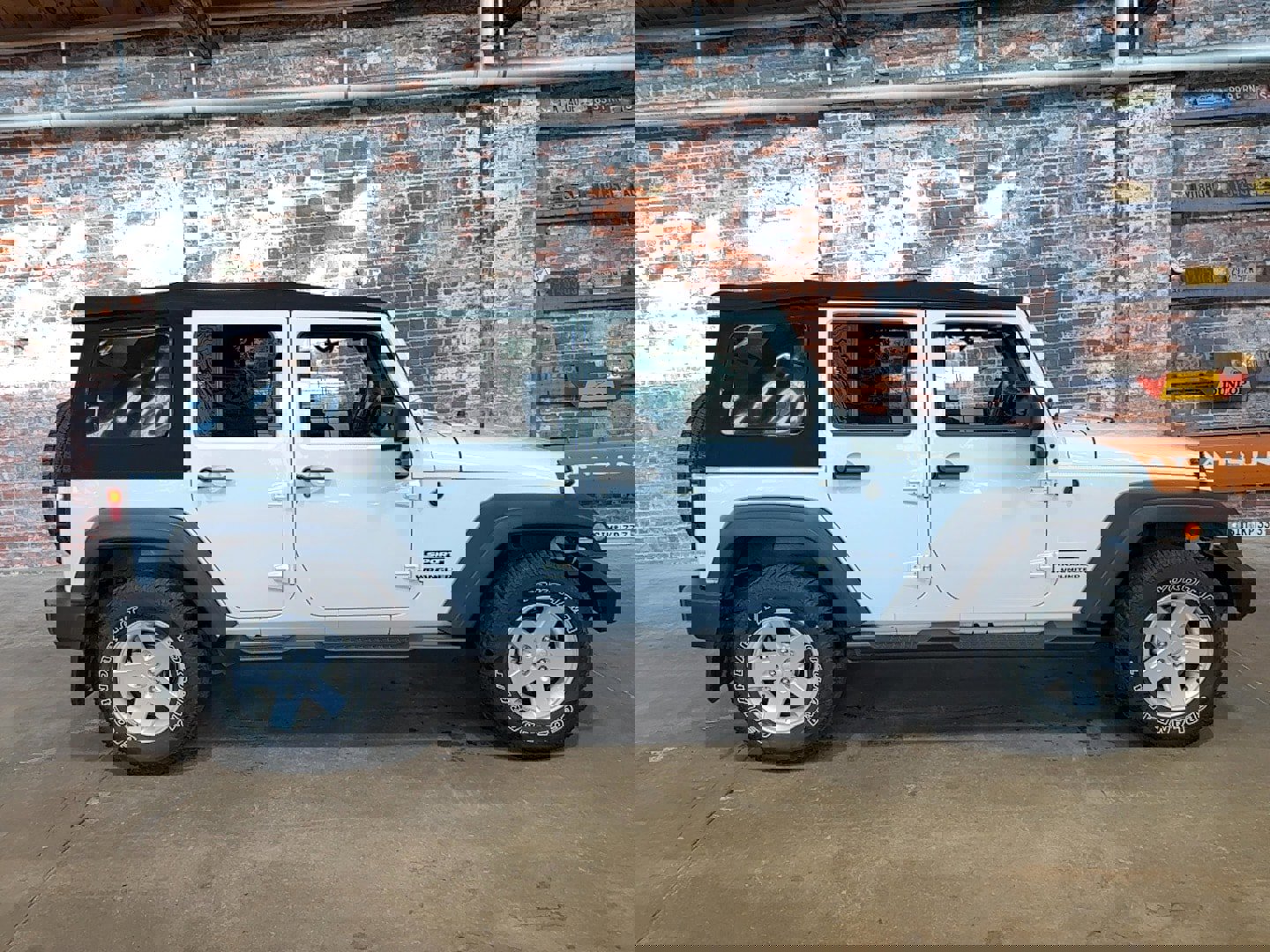 Used 2017 Jeep Wrangler Unlimited Sport w/ Quick Order Package 24S image 2