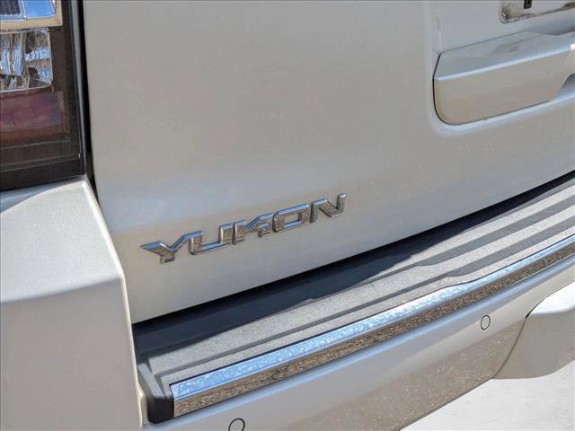 Used 2015 GMC Yukon Denali w/ Open Road Package image 11