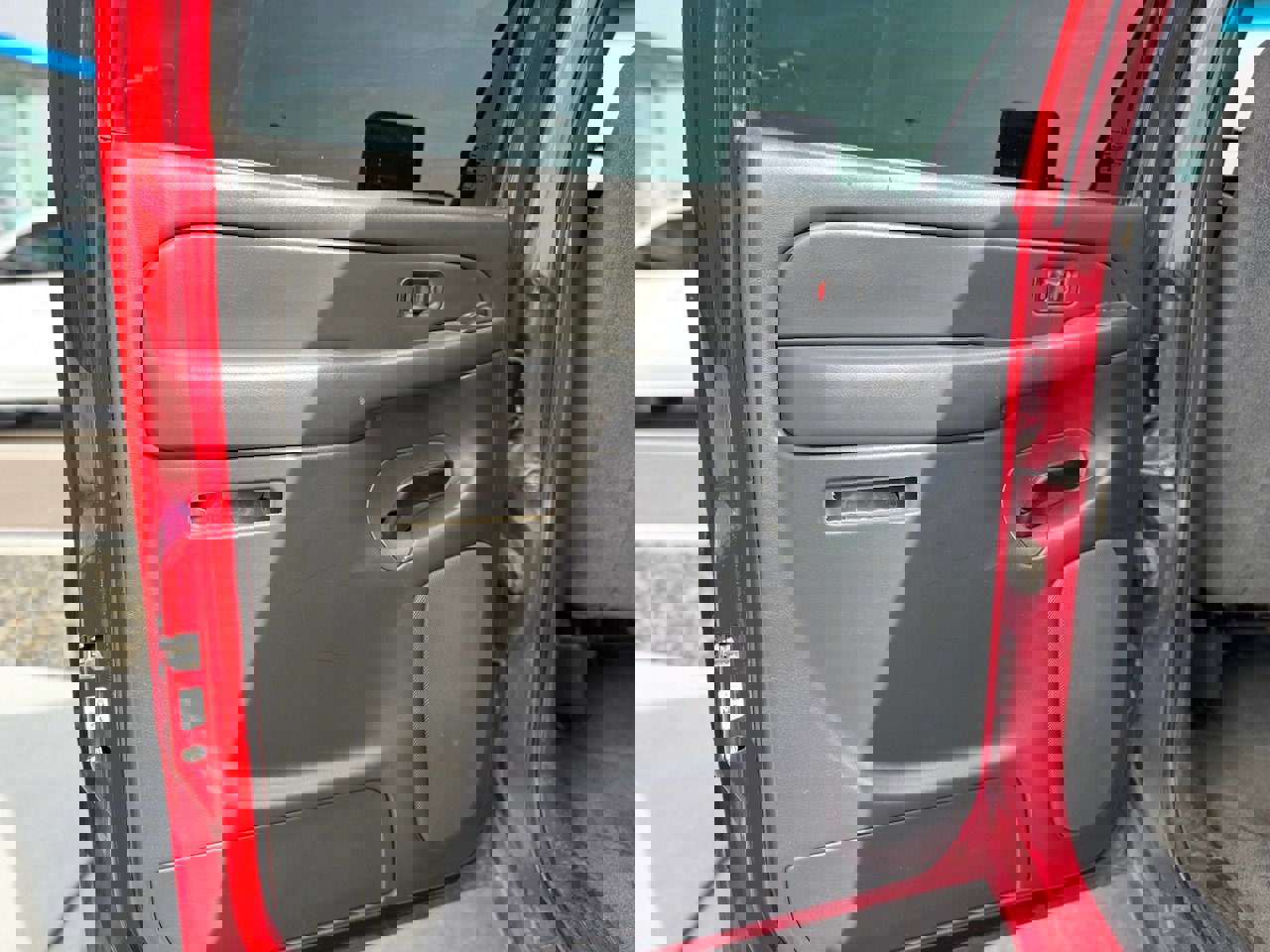 Used 2007 GMC Sierra 2500 SLE w/ Heavy-Duty Power Package image 30