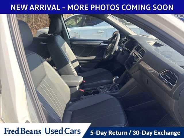 Used 2023 Volkswagen Tiguan SE R-Line image 9