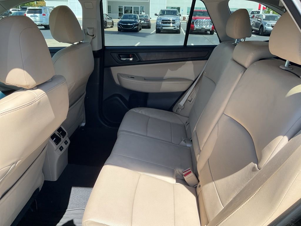 Used 2017 Subaru Outback 2.5i Limited AWD/4WD image 15