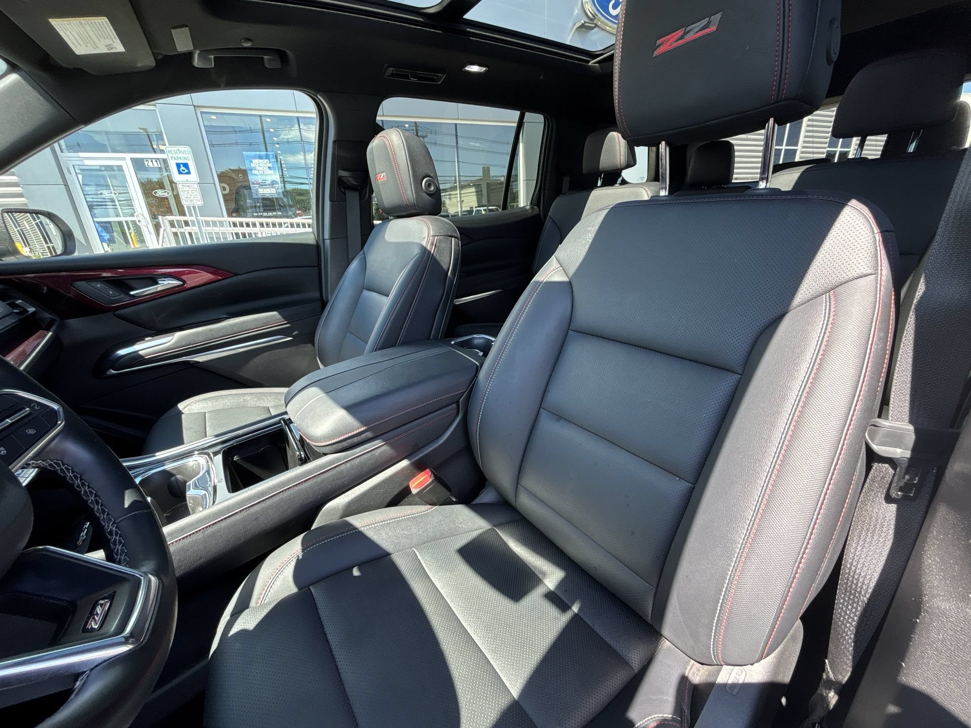Used 2024 Chevrolet Traverse Z71 w/ LPO, Floor Liner Package AWD/4WD image 13
