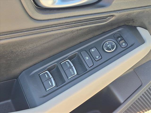 Used 2025 Honda Accord SE image 11
