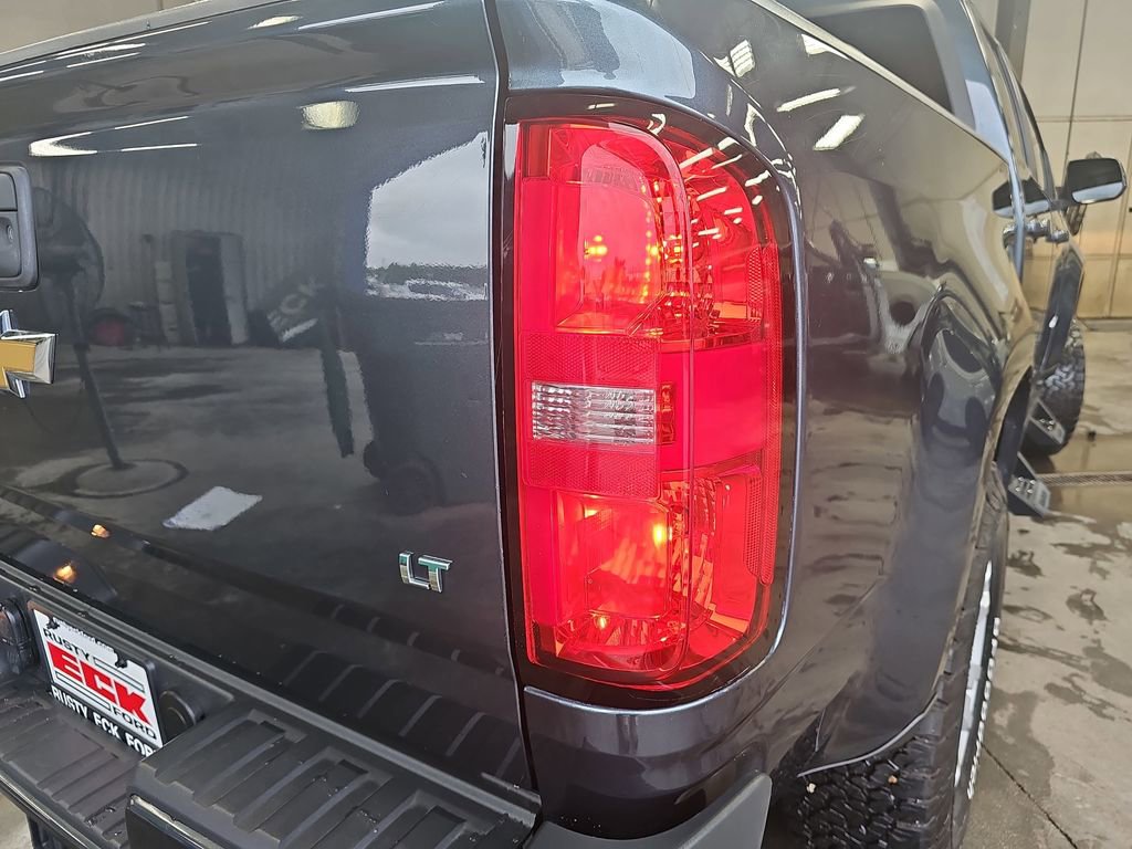 Used 2019 Chevrolet Colorado LT w/ LT Convenience Package RWD image 32