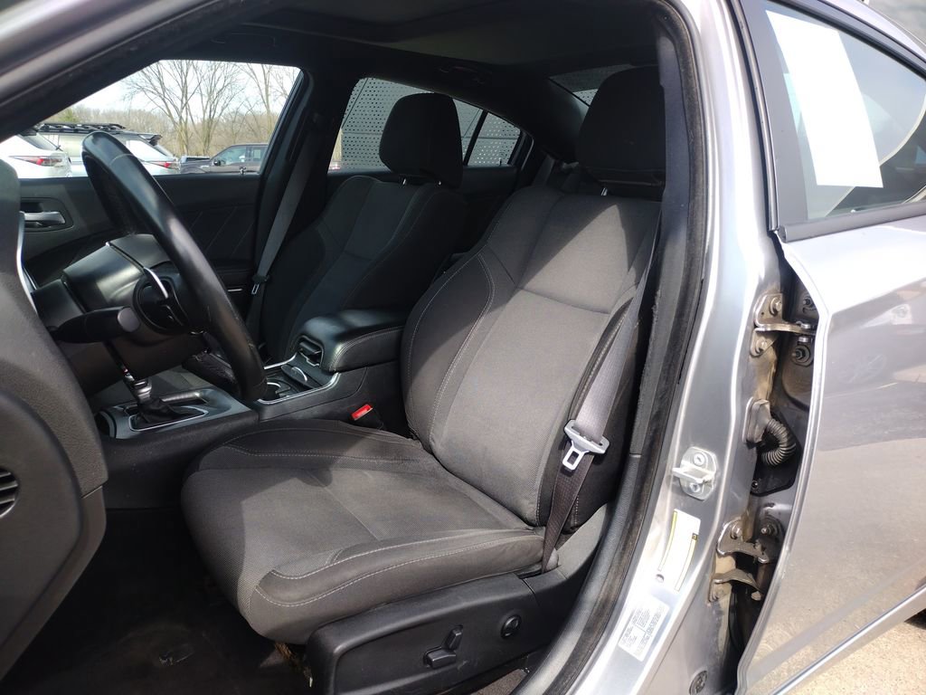 Used 2017 Dodge Charger SXT w/ Rallye Appearance Group image 10