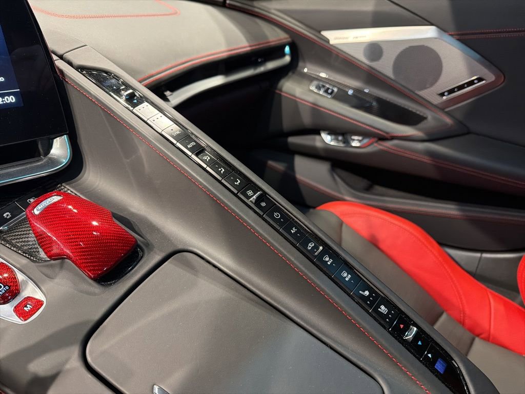 Used 2022 Chevrolet Corvette Stingray Premium Cpe w/ Z51 Performance Package image 16