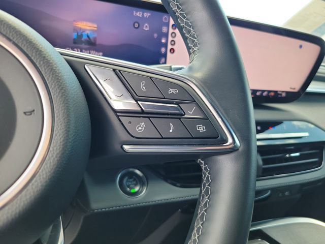 Certified 2025 Buick Enclave Preferred FWD image 22