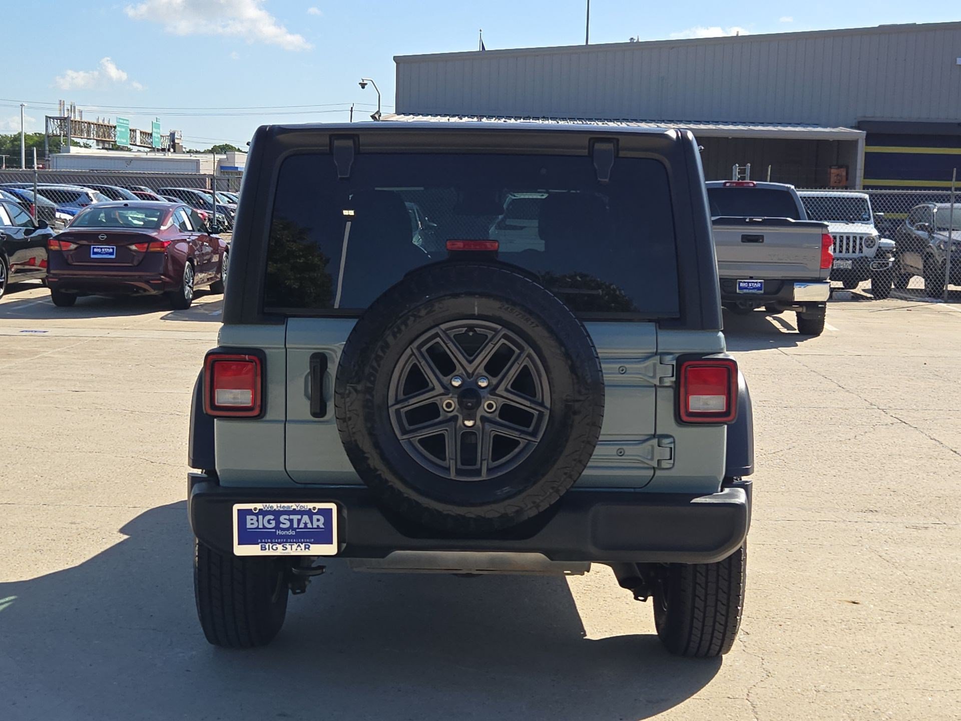 Used 2024 Jeep Wrangler Unlimited Sport AWD/4WD image 5