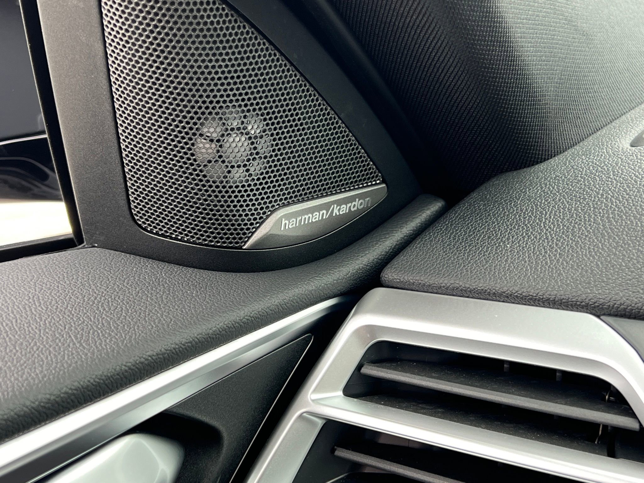 Used 2026 BMW M4 xDrive Competition w/ Executive Package image 32