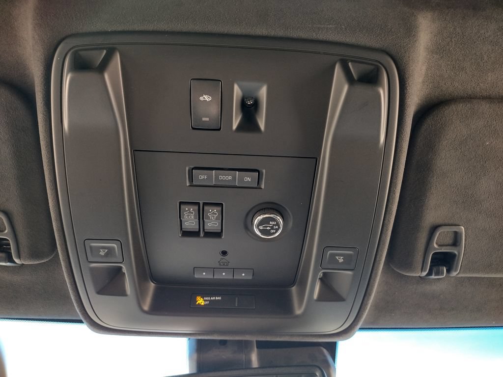 Used 2016 Cadillac Escalade Platinum AWD/4WD image 33