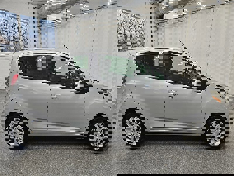 Used 2015 Chevrolet Spark LT image 4