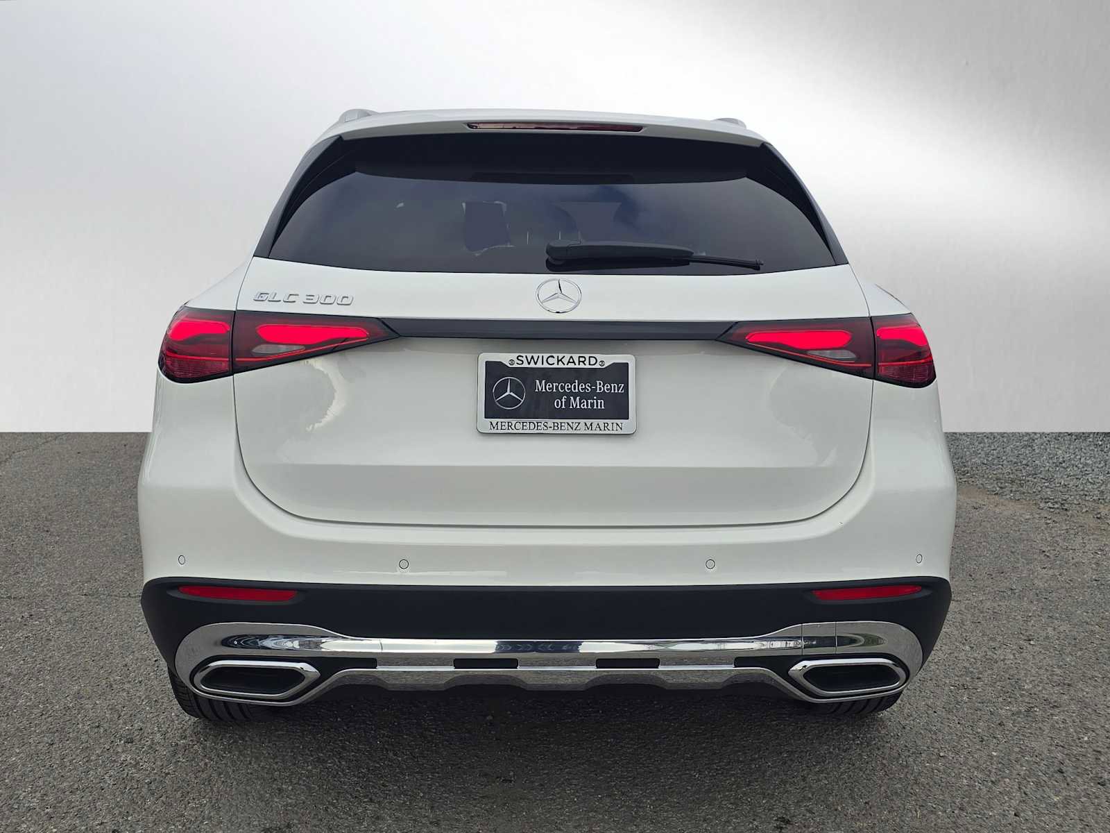 Used 2025 Mercedes-Benz GLC 300 image 5
