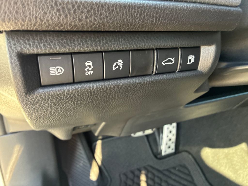 New 2026 Toyota Camry SE image 33