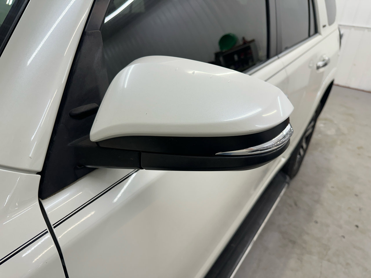 Used 2018 Toyota 4Runner Limited image 8