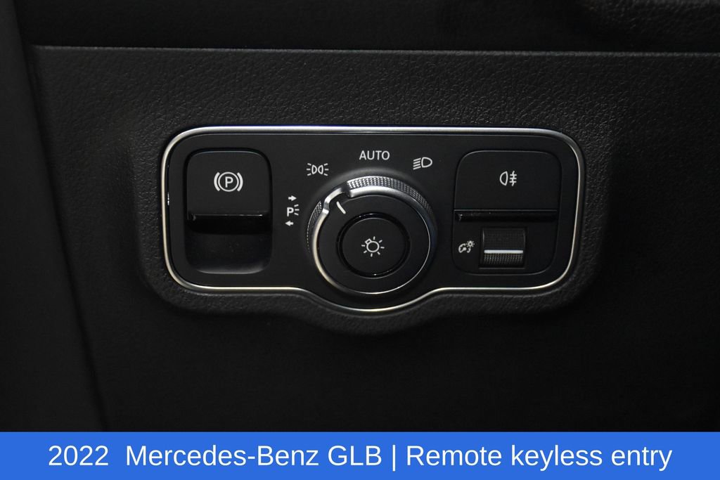 Used 2022 Mercedes-Benz GLB 35 AMG 4MATIC image 9
