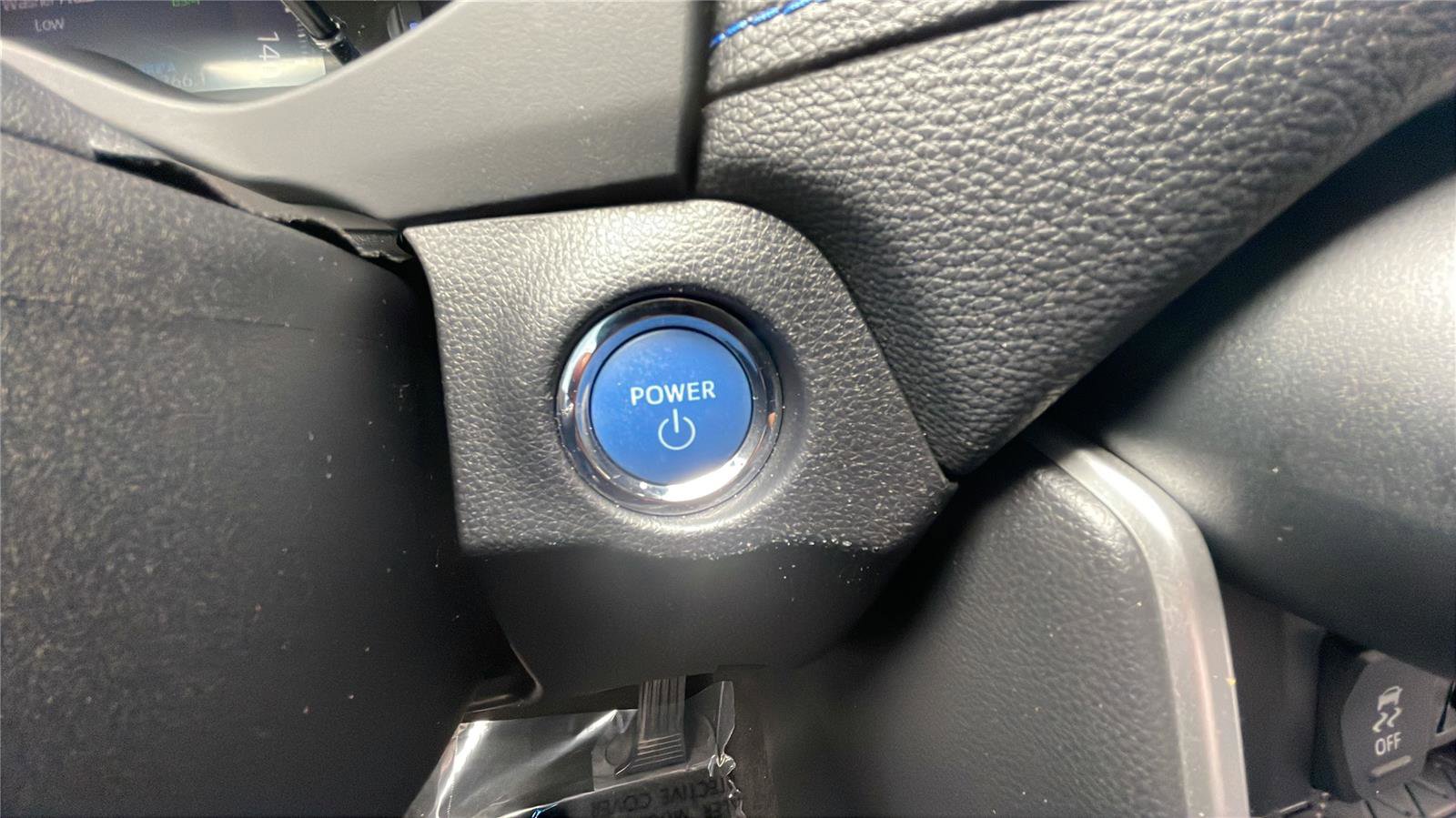 Used 2020 Toyota RAV4 XSE w/ XSE Grade Weather Package image 3