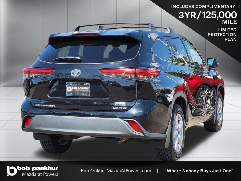 Used 2021 Toyota Highlander LE AWD/4WD image 25