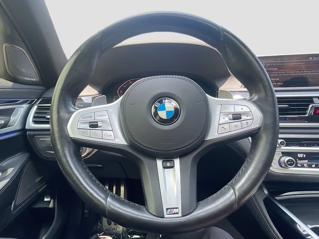 Used 2020 BMW 740i w/ M Sport Package RWD image 11