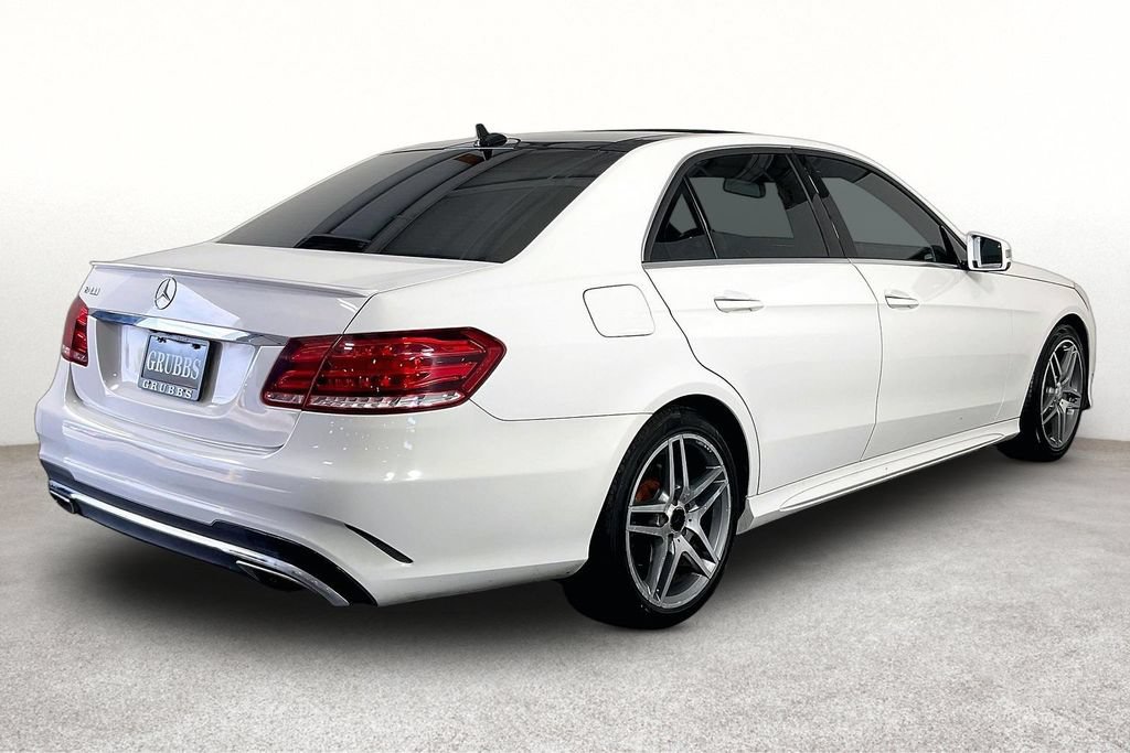 Used 2015 Mercedes-Benz E 400 Sedan image 2