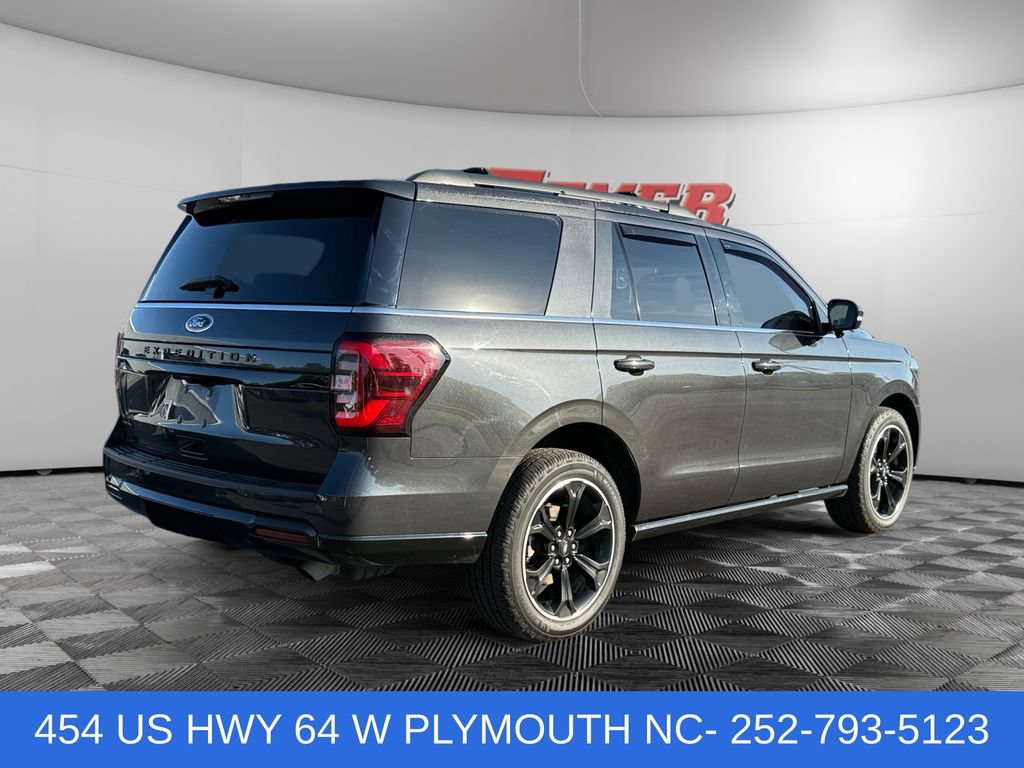 Used 2023 Ford Expedition Limited AWD/4WD image 5
