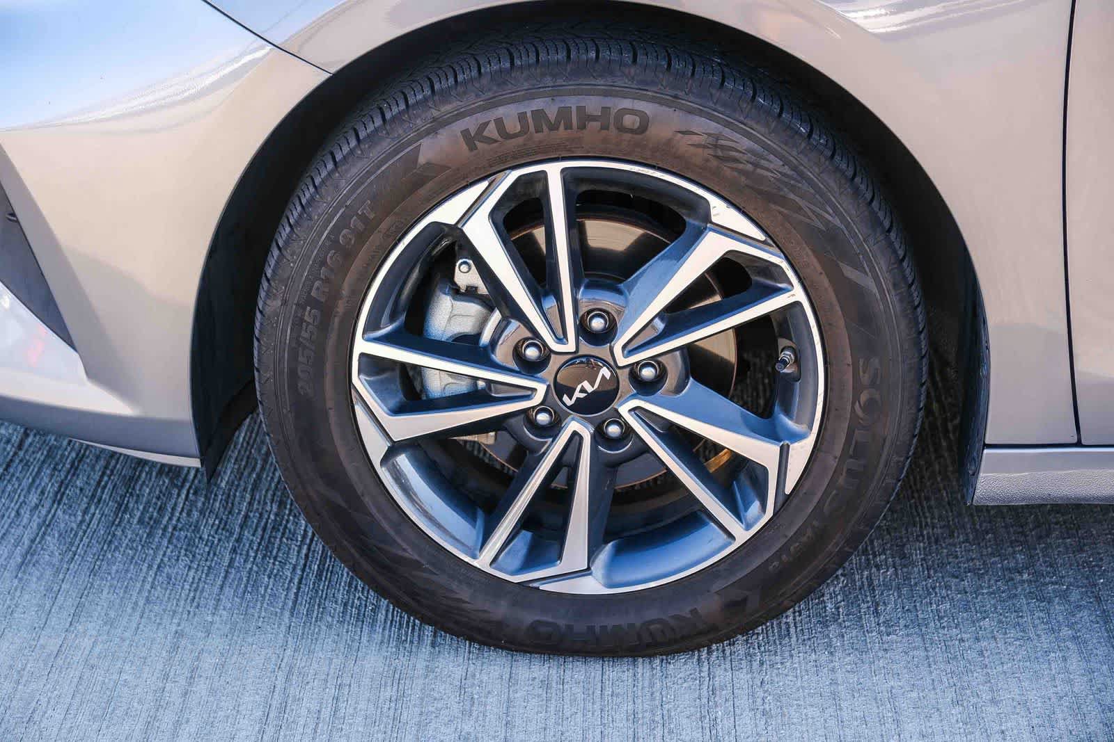 Used 2024 Kia Forte LXS FWD image 10