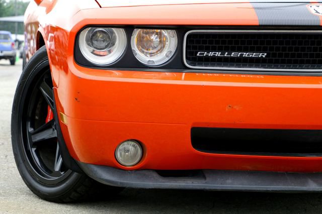 Used 2009 Dodge Challenger SRT8 w/ SRT Option Group II RWD image 3