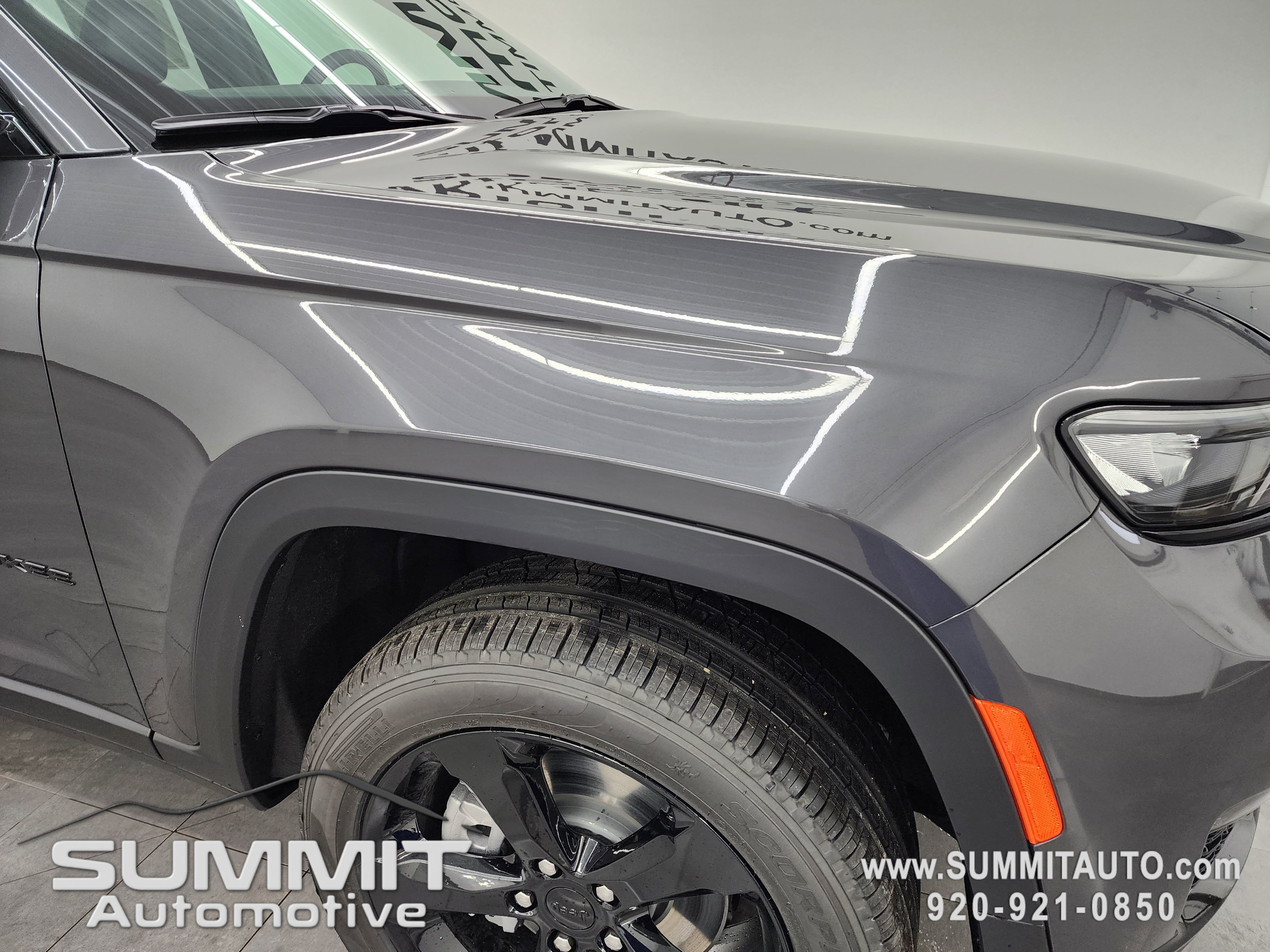 New 2025 Jeep Grand Cherokee L Limited w/ Black Appearance Package image 26