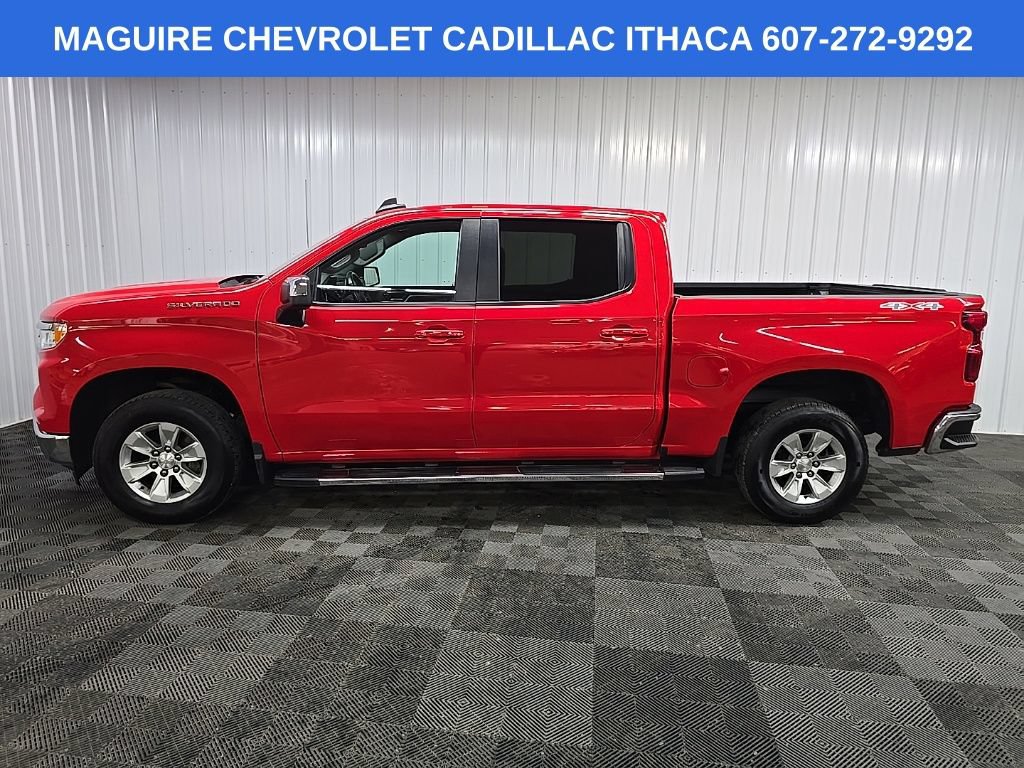 Used 2022 Chevrolet Silverado 1500 LT AWD/4WD image 5