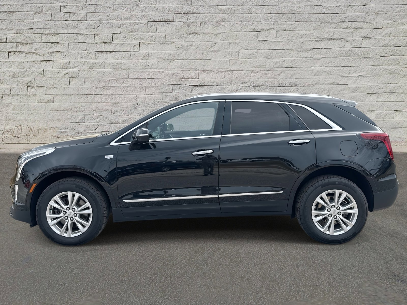 Certified 2023 Cadillac XT5 Luxury image 33